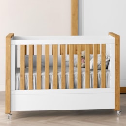 Berço Americano Tutto New Branco Soft/Freijó com Capitonê - Matic Móveis Berço Americano Tutto New Branco Soft/Freijó com Capitonê - Matic Móveis