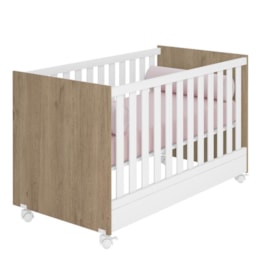 Berço Mini Cama Doce Sonho Carvalho/Branco com Rodízios - Qmovi  Berço Mini Cama Doce Sonho Carvalho/Branco com Rodízios - Qmovi