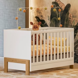 Berço Mini Cama Fantasia Branco Acetinado com Colchão Supreme - Qmovi  Berço Mini Cama Fantasia Branco Acetinado com Colchão Supreme - Qmovi