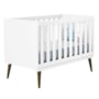 Berço Mini Cama Theo Branco Fosco com Pés Amadeirado - Reller Móveis
