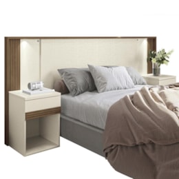 Cabeceira Extensível Bourbon Casal Queen Ripada Areia/Jatobá com LED - Santos Andirá  Cabeceira Extensível Bourbon Casal Queen Ripada Areia/Jatobá com LED - Santos Andirá