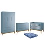 Dormitório Infantil Classic 3 Portas, Cômoda 1 Porta, Berço Azul Fosco com Pés Amadeirado e Colchão - Reller Móveis