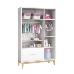 Dormitório Infantil Classic 3 Portas, Cômoda 6 Gavetas, Berço Branco Fosco com Pés Madeira Natural e Colchão - Reller Móveis Dormitório Infantil Classic 3 Portas, Cômoda 6 Gavetas, Berço Branco Fosco com Pés Madeira Natural e Colchão - Reller Móveis