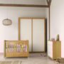 Dormitório Tutto New 2 Portas, Cômoda 4 Gavetas e Berço Freijó/Off White com Colchão D18 - Matic Móveis