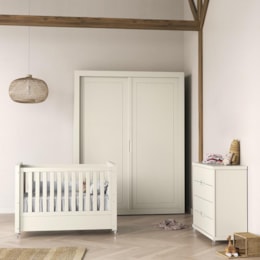 Dormitório Tutto New 2 Portas, Cômoda 4 Gavetas e Berço Off White com Colchão D18 - Matic Móveis Dormitório Tutto New 2 Portas, Cômoda 4 Gavetas e Berço Off White com Colchão D18 - Matic Móveis