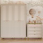 Jogo de Quarto Infantil Alfajor Guarda Roupa e Cômoda 4 Gavetas Off White/Nature - Permóbili Baby
