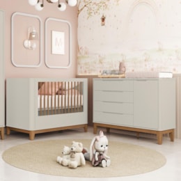 Jogo de Quarto Infantil Boom Classic Plus Berço e Cômoda 1 Porta Areia Fosco com Pés Amadeirado - Reller Móveis Jogo de Quarto Infantil Boom Classic Plus Berço e Cômoda 1 Porta Areia Fosco com Pés Amadeirado - Reller Móveis