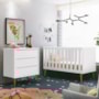 Jogo de Quarto Infantil Theo Retrô Cômoda 3 Gavetas e Berço Branco Fosco com Pés Amadeirado - Reller Móveis
