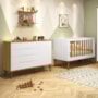 Jogo de Quarto Retrô Cômoda 1 Porta Elfe e Berço Noah Branco/Savana com Pés Amadeirado - Reller Móveis