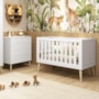 Jogo de Quarto Retrô Cômoda Elfe e Berço Noah Branco Fosco com Pés Madeira Natural - Reller Móveis